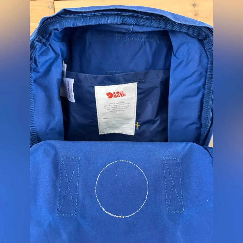 Fjallraven/Hydro Flask discover stylish